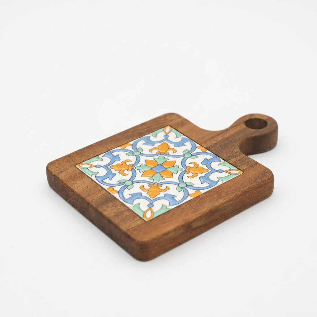 Charming Solid Wood Table Insulation Mat for Everyday Use