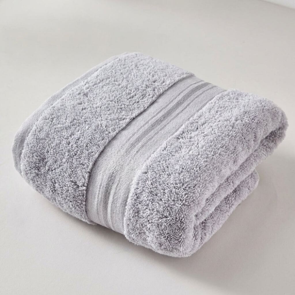 Large Absorbent Cotton Towel for Daily Comfort